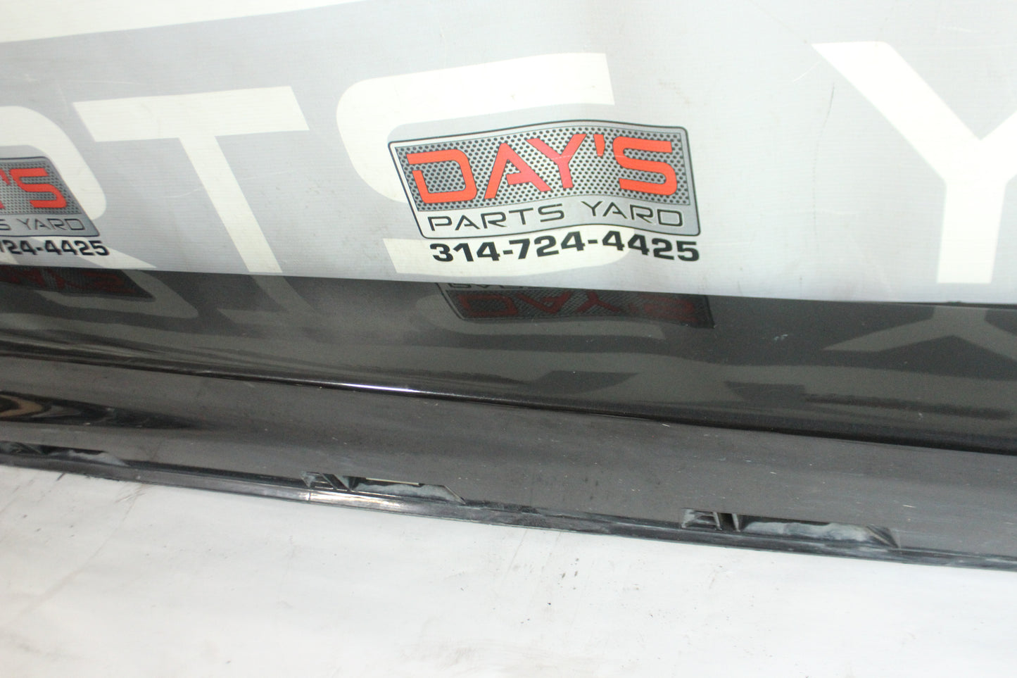 2015 Chevy SS Sedan RH Passenger Rocker Trim Molding OEM - Day's Parts Yard