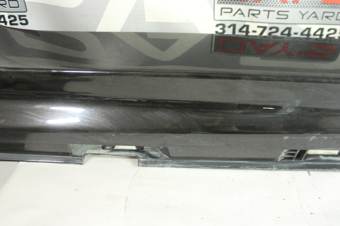 2015 Chevy SS Sedan RH Passenger Rocker Trim Molding OEM - Day's Parts Yard