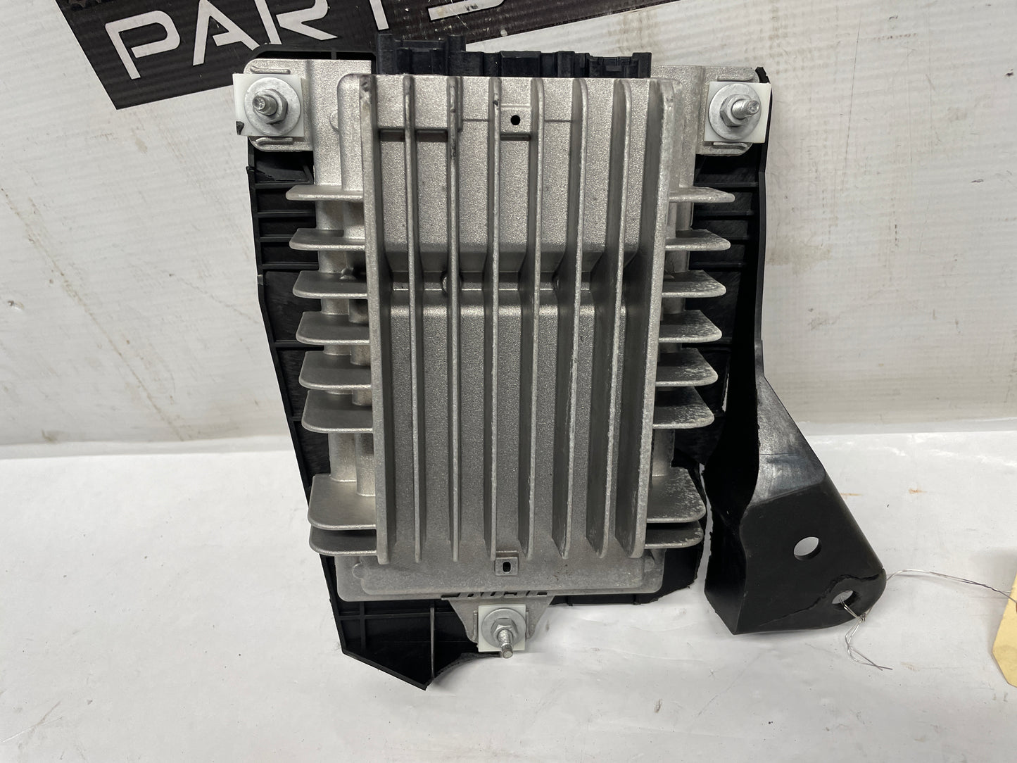 2016 Chevy SS Sedan Bose Stereo Radio Amplifier OEM - Day's Parts Yard