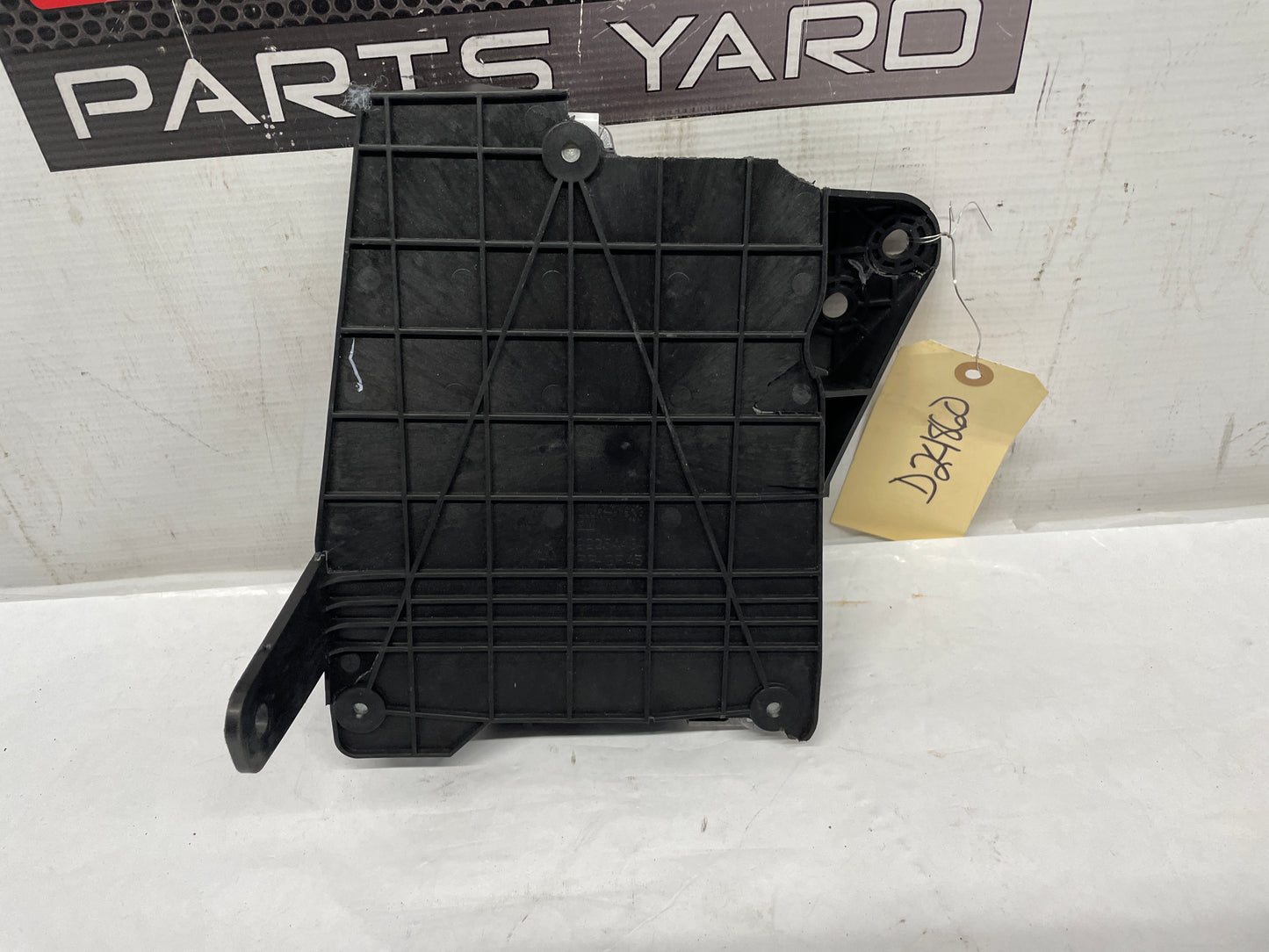 2016 Chevy SS Sedan Bose Stereo Radio Amplifier OEM - Day's Parts Yard