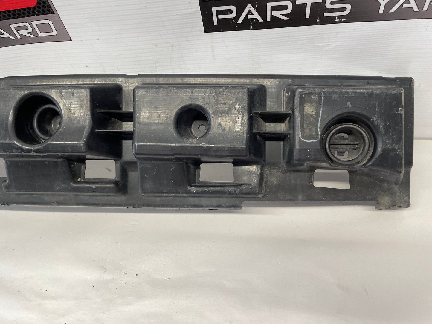 2009 Pontiac G8 GT Rear Bumper Impact Absorber OEM - Day's Parts Yard