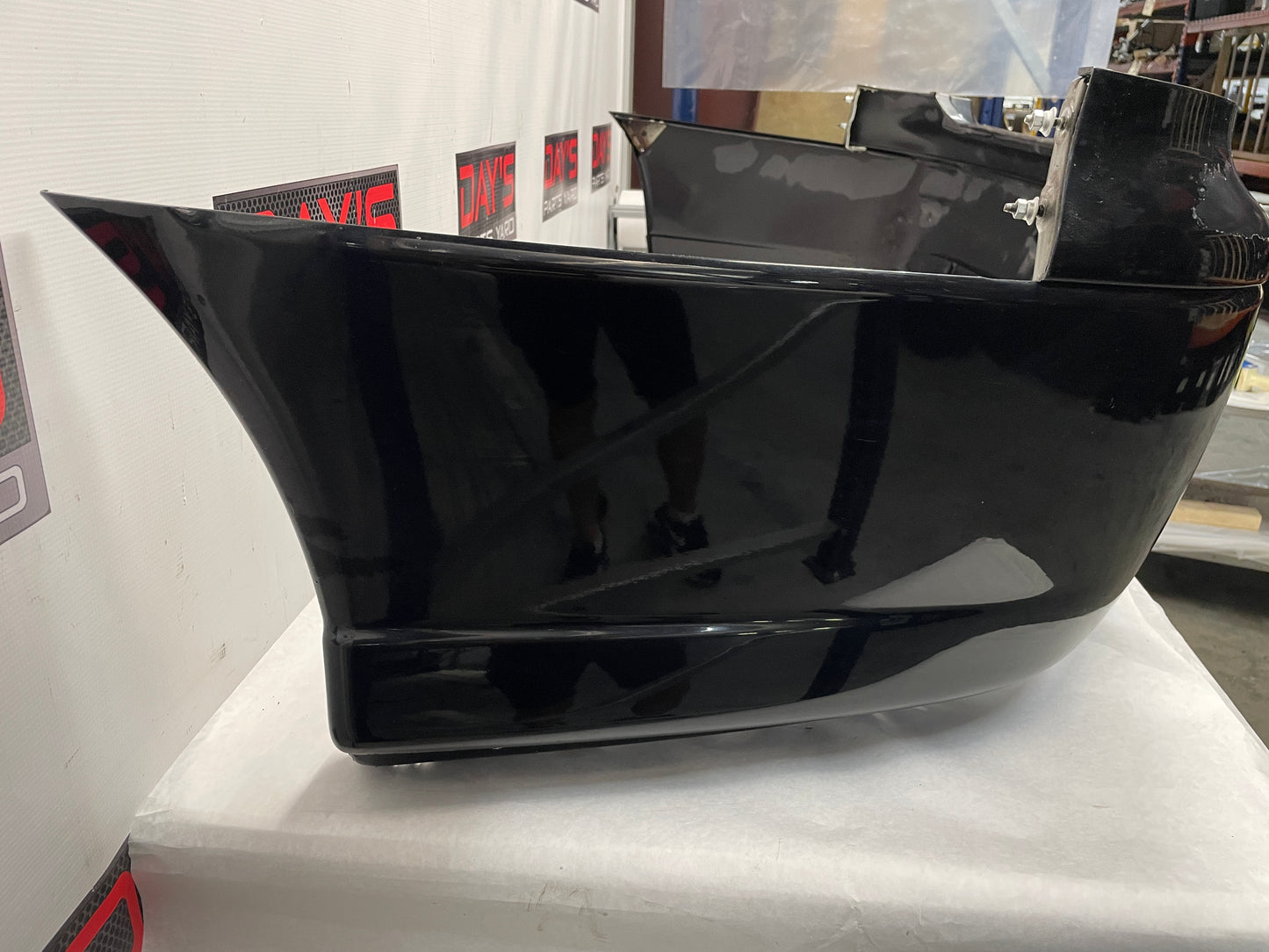 2006 Pontiac GTO Rear Bumper Cover w/ Insert Valance Panel OEM - Day's Parts Yard