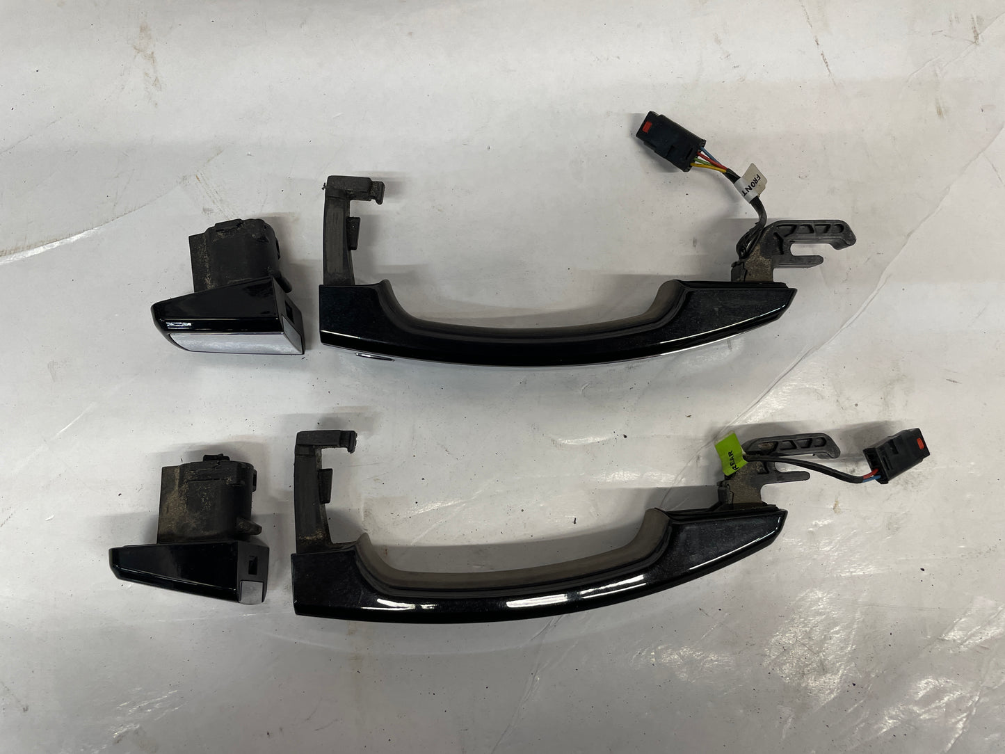 2016 Chevy SS Sedan Exterior Door Handle Set Black/ Chrome OEM - Day's Parts Yard
