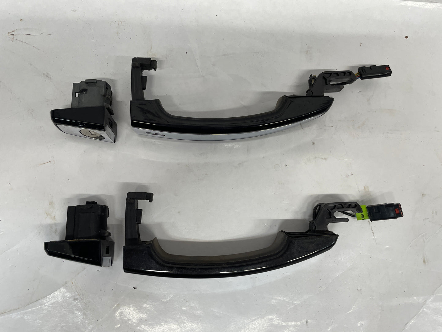 2016 Chevy SS Sedan Exterior Door Handle Set Black/ Chrome OEM - Day's Parts Yard