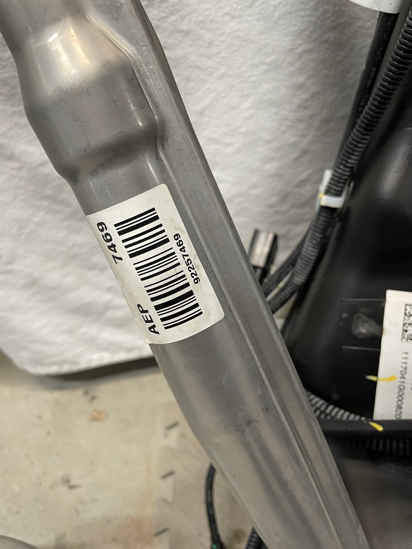 2017 Chevy SS Sedan Complete Fuel Gas Tank and Charcoal Canister OEM - Day's Parts Yard