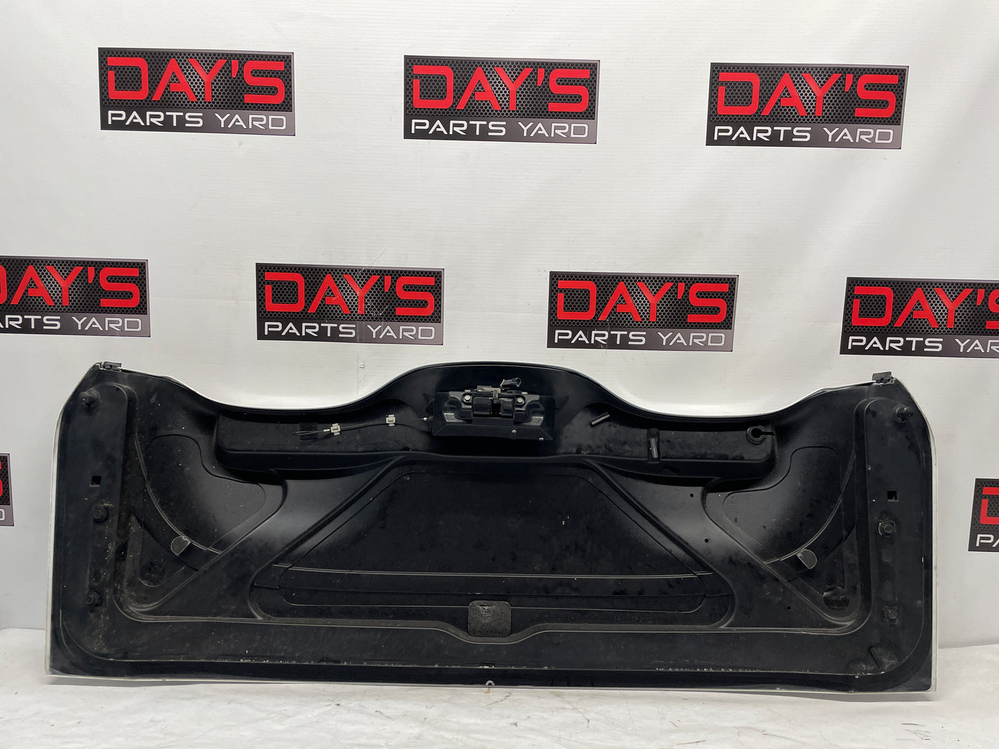 2008 Chevy Corvette White OEM - Day's Parts Yard