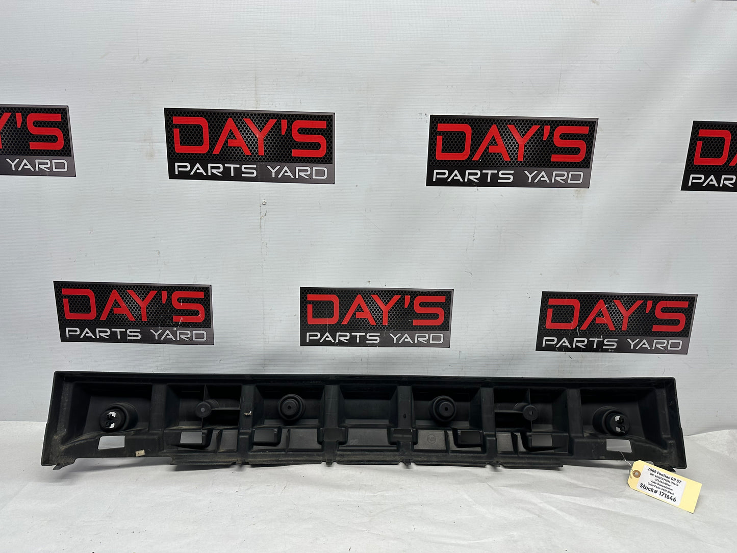 2009 Pontiac G8 GT Rear Bumper Energy Impact Absorber OEM - Day's Parts Yard