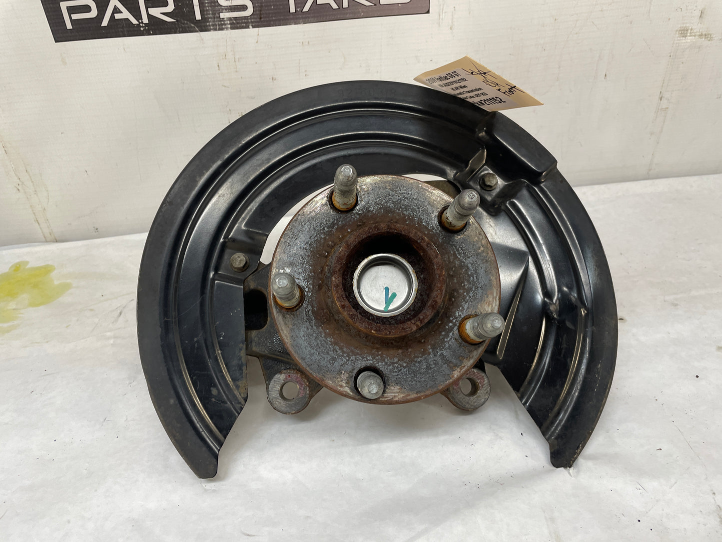 2009 Pontiac G8 GT RH Passenger Front Suspension Spindle Knuckle Hub Assembly OEM - Day's Parts Yard