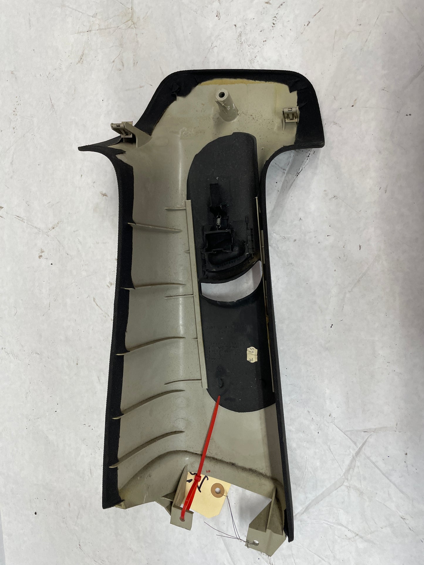 2006 Pontiac GTO RH & LH Interior Upper B Pillar Seat Belt Trim OEM - Day's Parts Yard