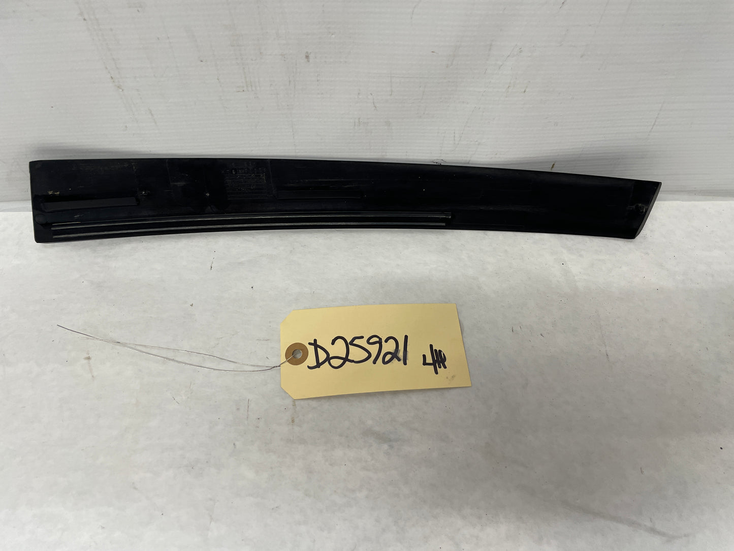 2006 Pontiac GTO LH Driver Exterior B Pillar Window Trim Applique Cover OEM - Day's Parts Yard