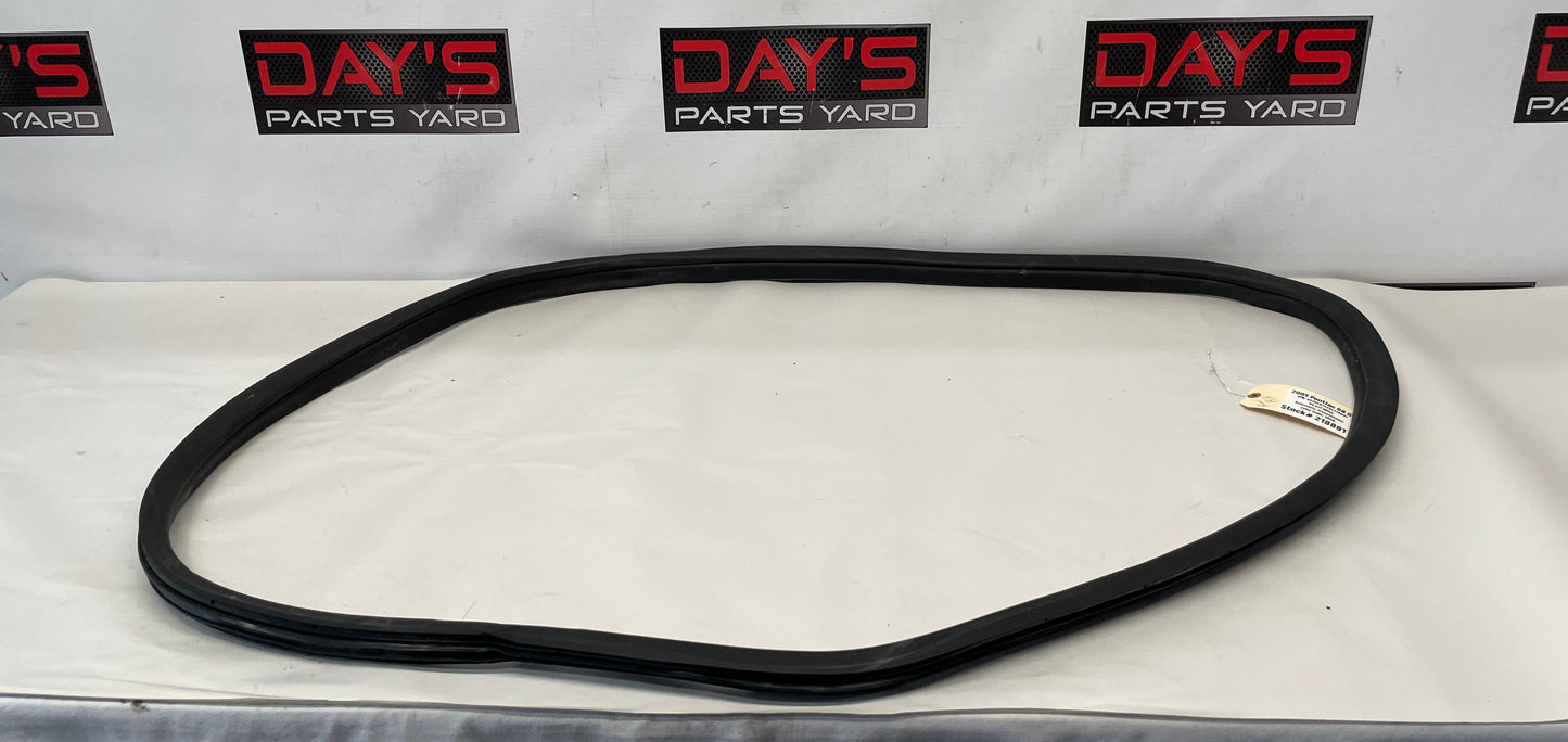 2009 Pontiac G8 GT RH Passenger Rear Door Weather Strip Rubber Seal OEM - Day's Parts Yard