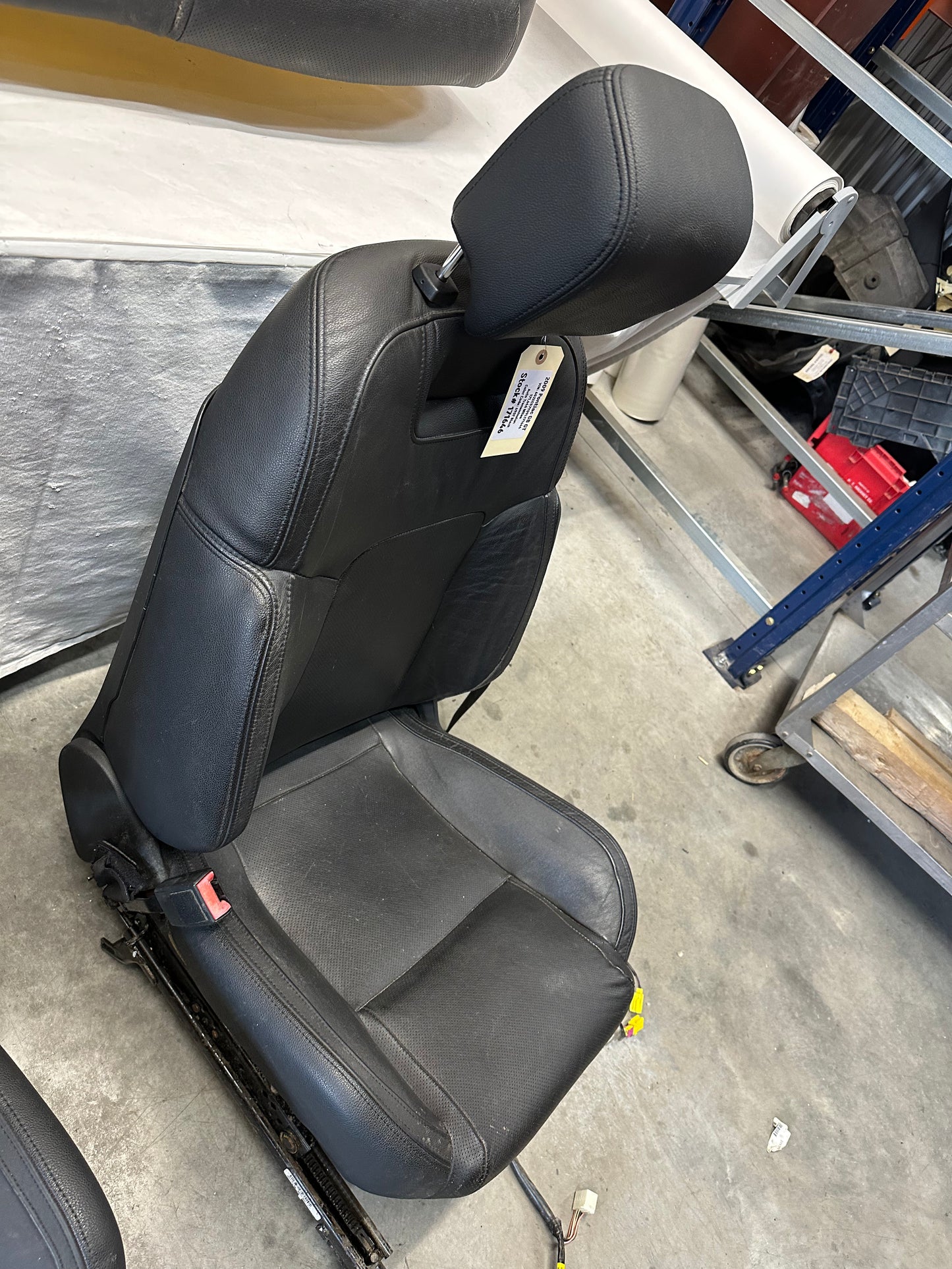 2009 Pontiac G8 GT Seats Fronts and Rears OEM - Day's Parts Yard