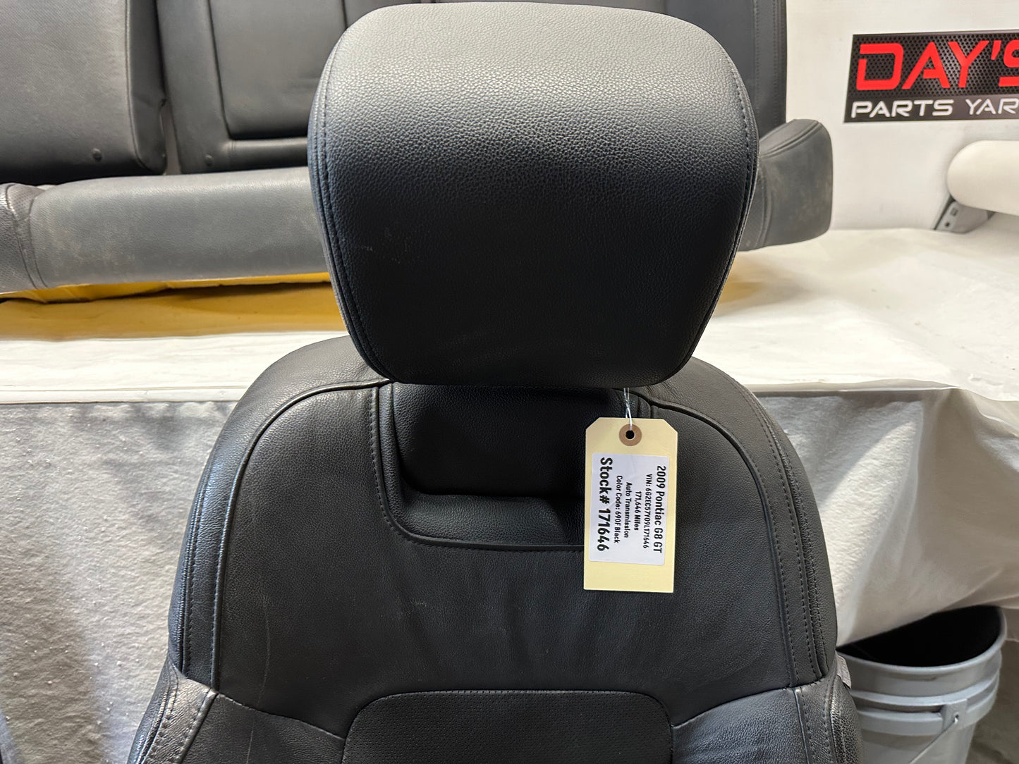 2009 Pontiac G8 GT Seats Fronts and Rears OEM - Day's Parts Yard