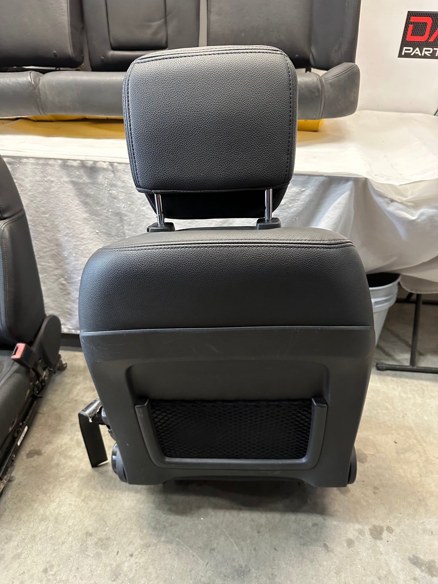 2009 Pontiac G8 GT Seats Fronts and Rears OEM - Day's Parts Yard