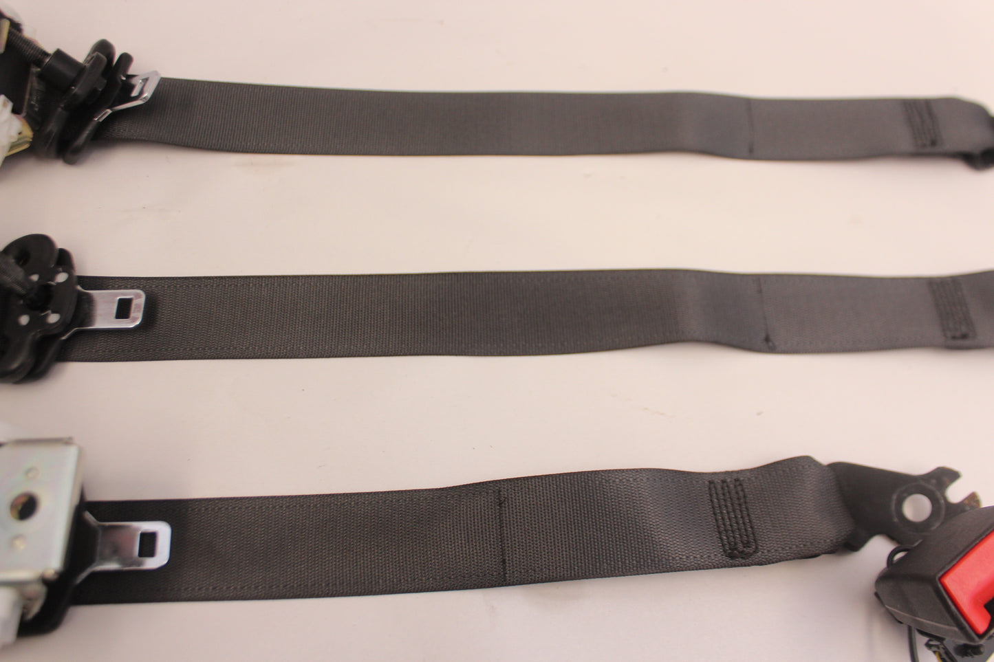 2015 Chevy SS Sedan Complete Rear Seat Belts Set OEM - Day's Parts Yard