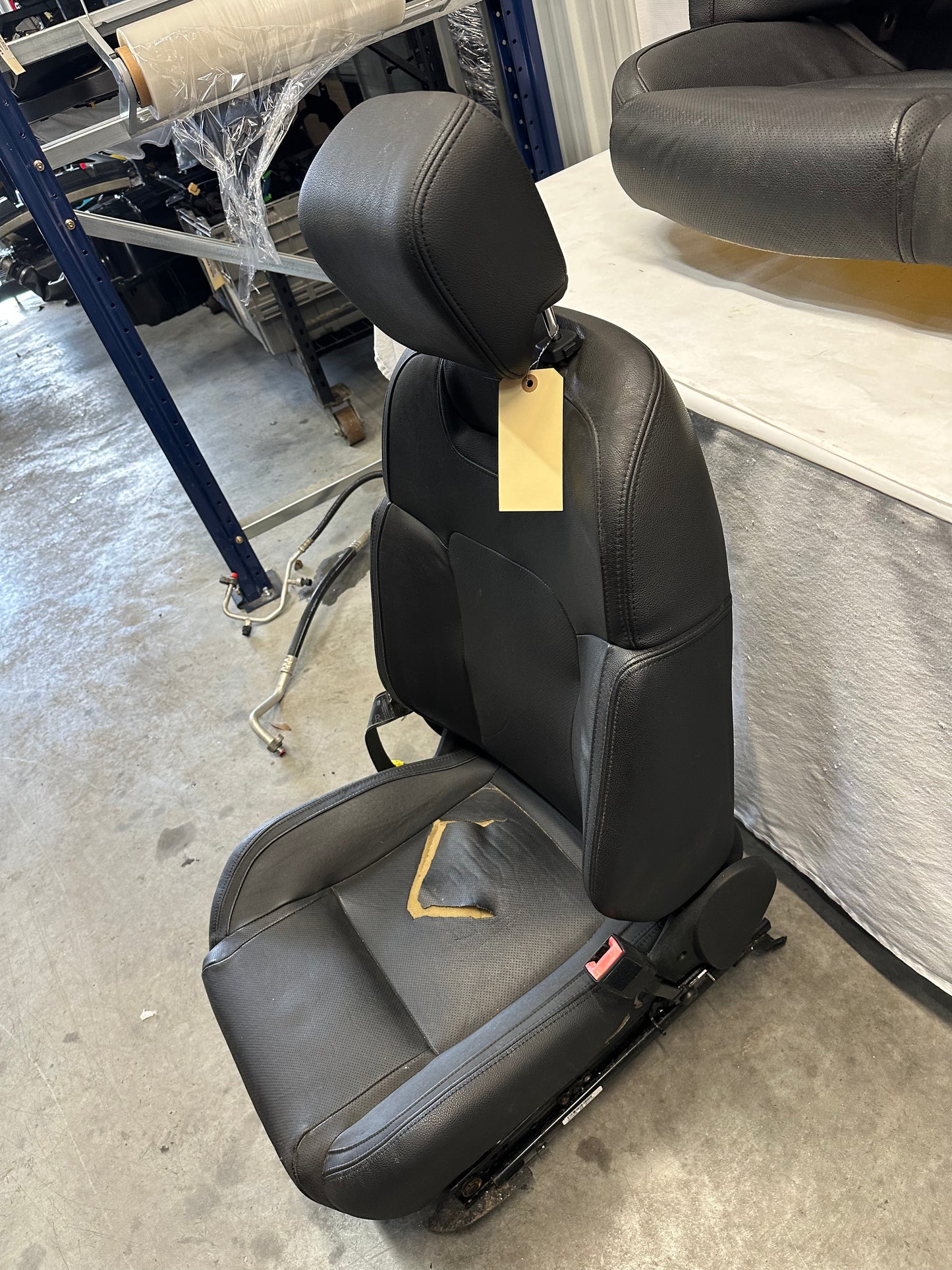 2009 Pontiac G8 GT Seats Fronts and Rears OEM - Day's Parts Yard