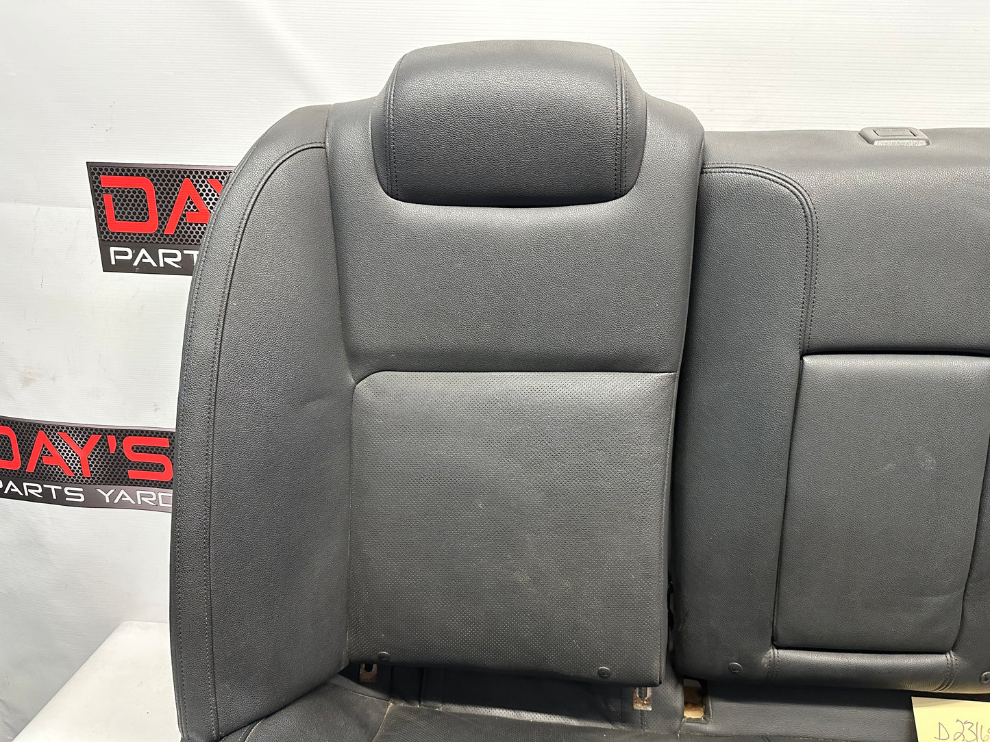 2009 Pontiac G8 GT Seats Fronts and Rears OEM - Day's Parts Yard