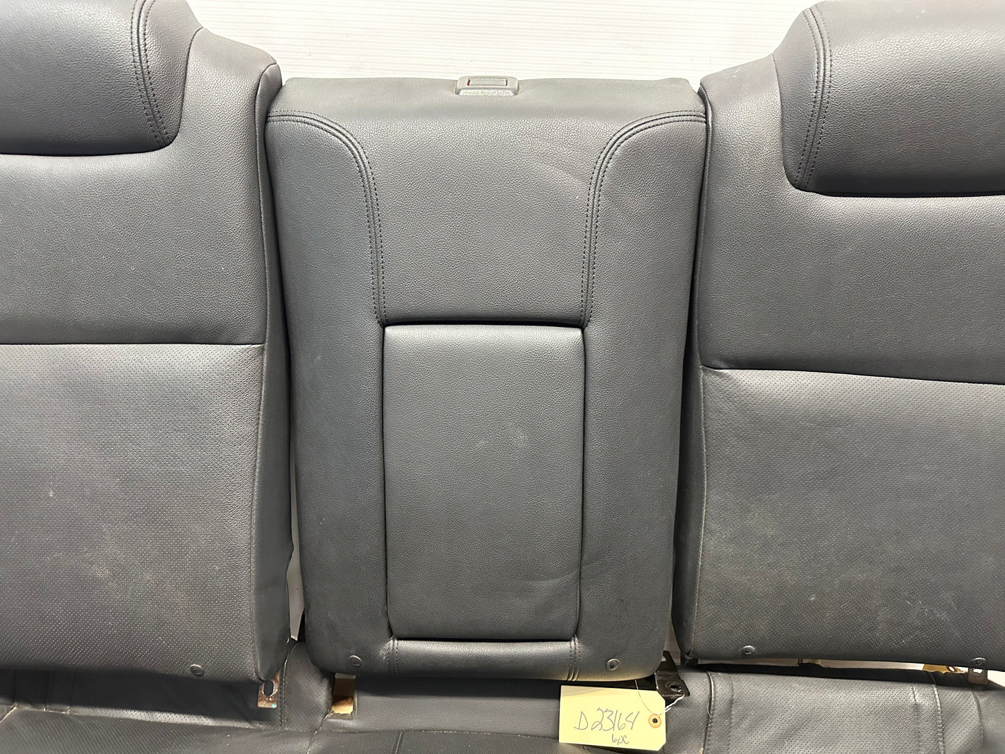 2009 Pontiac G8 GT Seats Fronts and Rears OEM - Day's Parts Yard