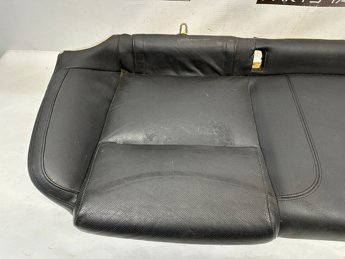2009 Pontiac G8 GT Seats Fronts and Rears OEM - Day's Parts Yard