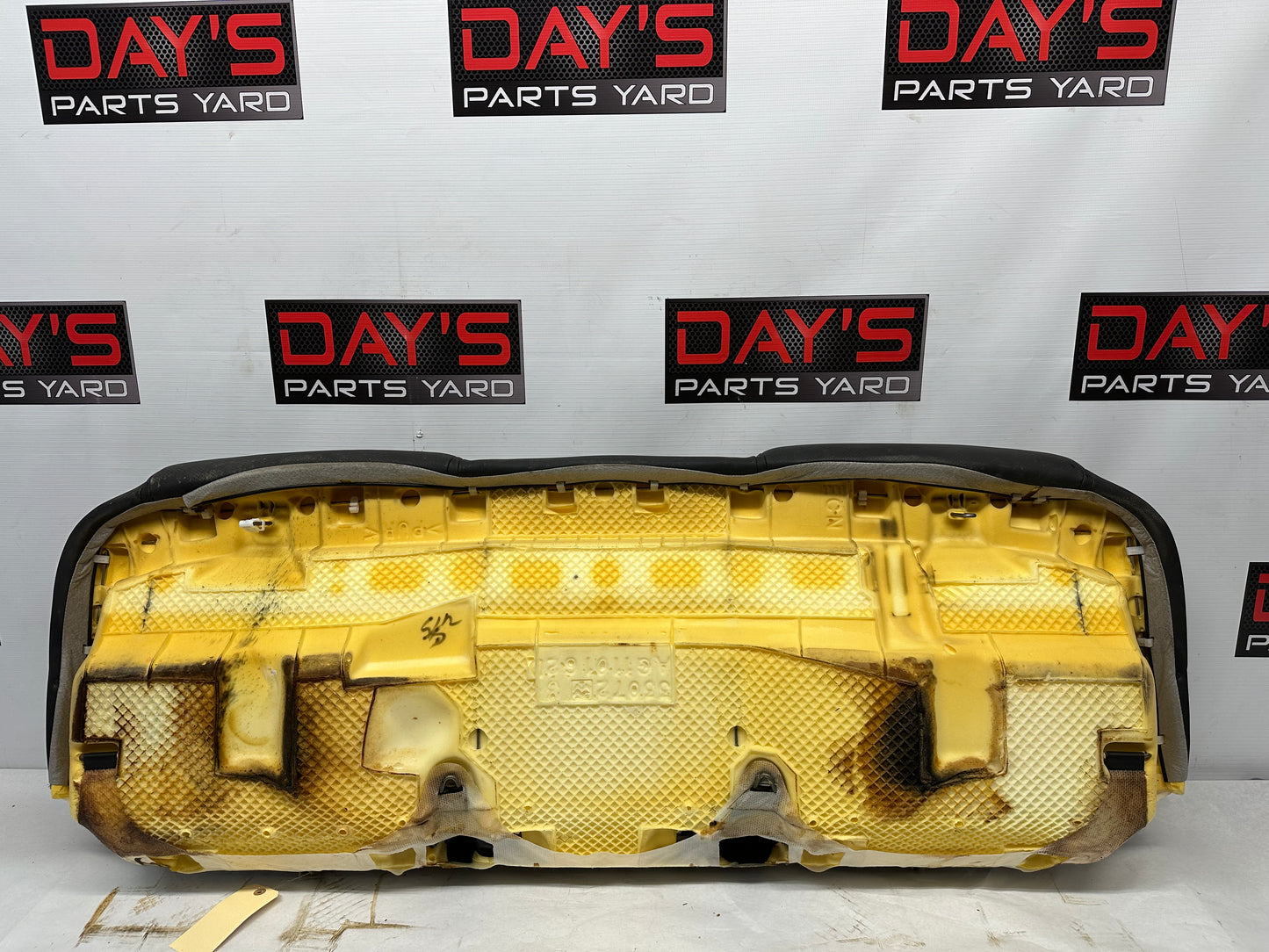 2009 Pontiac G8 GT Seats Fronts and Rears OEM - Day's Parts Yard