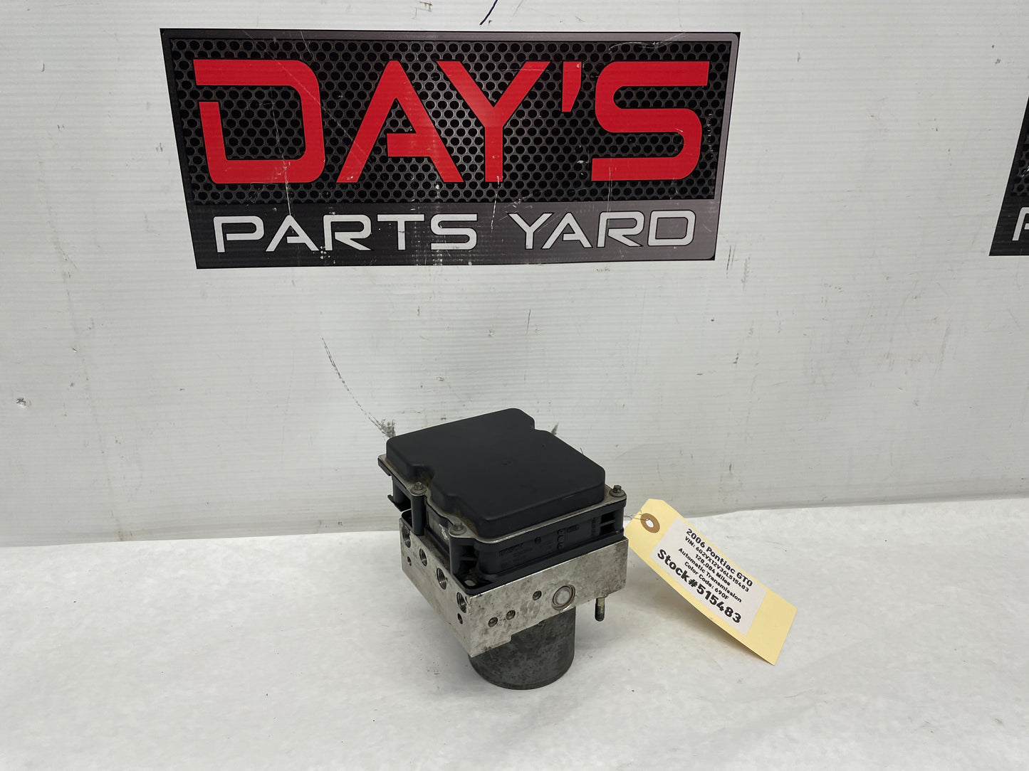 2006 Pontiac GTO ABS Anti Lock Brake Control Module Valve OEM - Day's Parts Yard