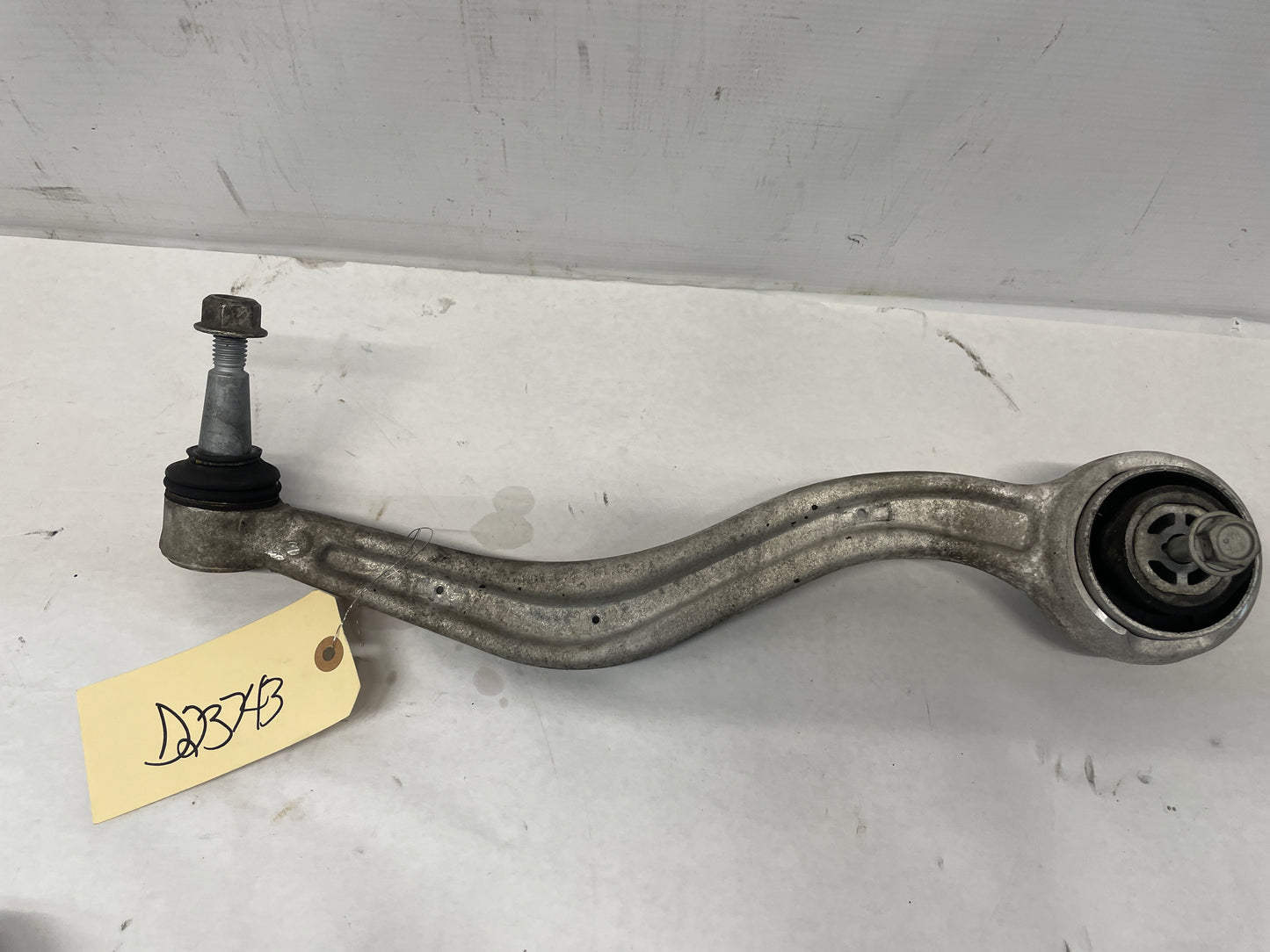 2016 Cadillac ATS-V Coupe LH Driver Front Suspension Lower Control Arm OEM - Day's Parts Yard