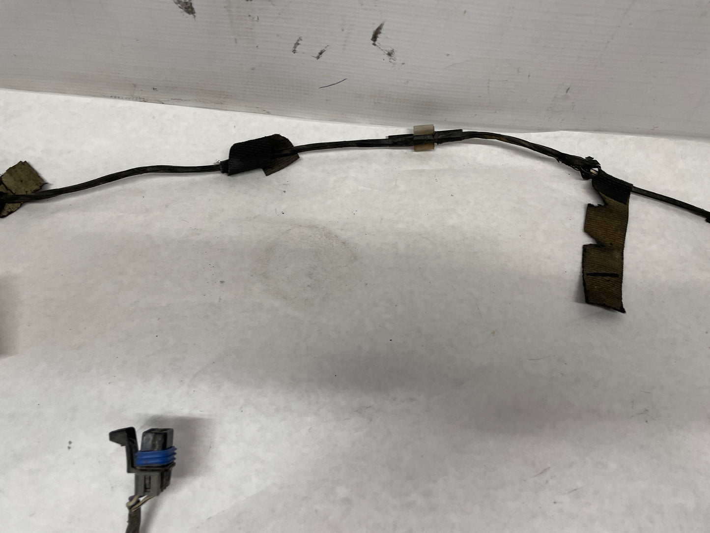 2006 Pontiac GTO Front Bumper Fog Light Lamp Wire Wiring Harness OEM - Day's Parts Yard