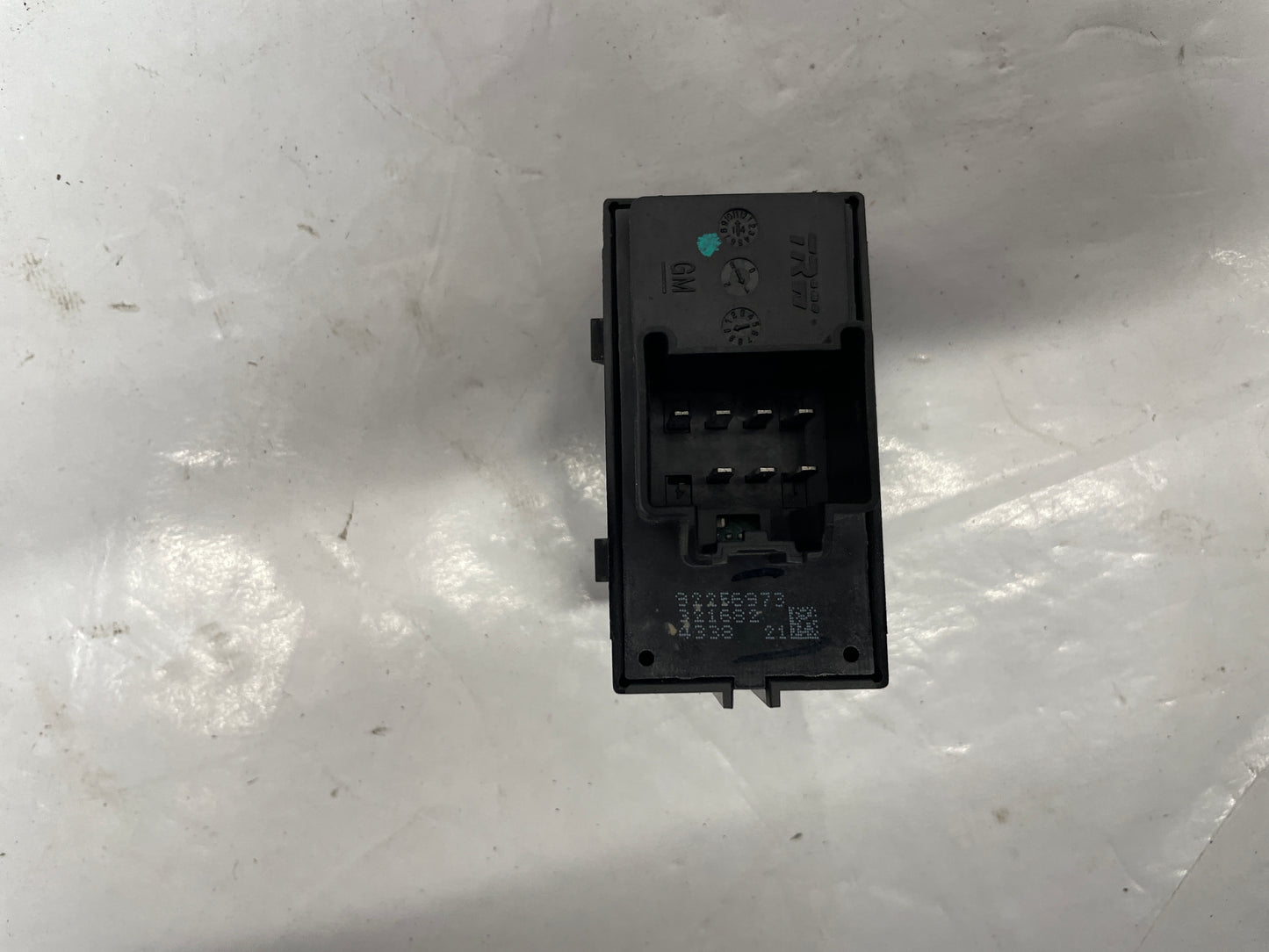 2016 Chevy SS Sedan RH Passenger Rear Window Control Switch OEM - Day's Parts Yard