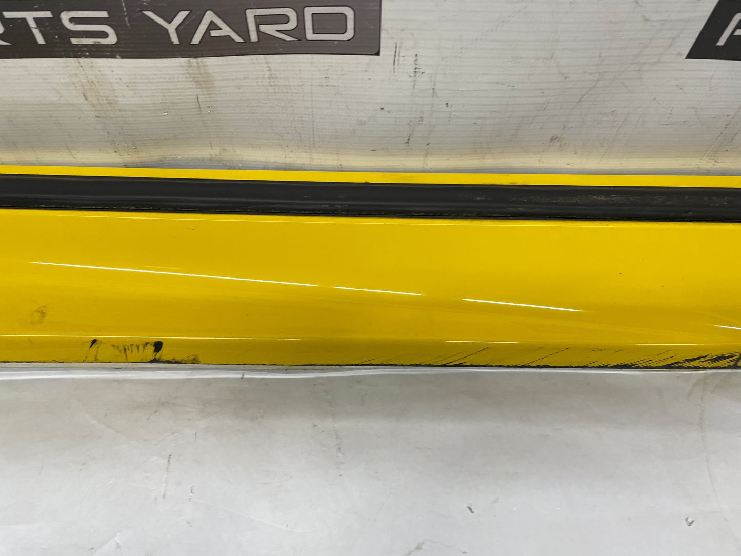 2012 Chevy Camaro SS RH Passenger GFX Rocker Molding Side Skirt Trim Panel OEM - Day's Parts Yard
