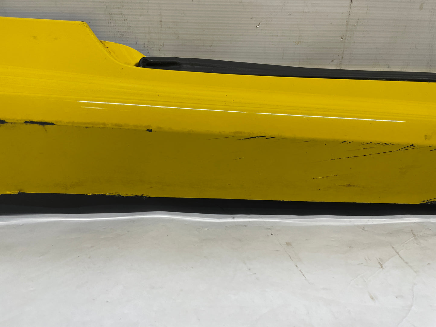 2012 Chevy Camaro SS RH Passenger GFX Rocker Molding Side Skirt Trim Panel OEM - Day's Parts Yard