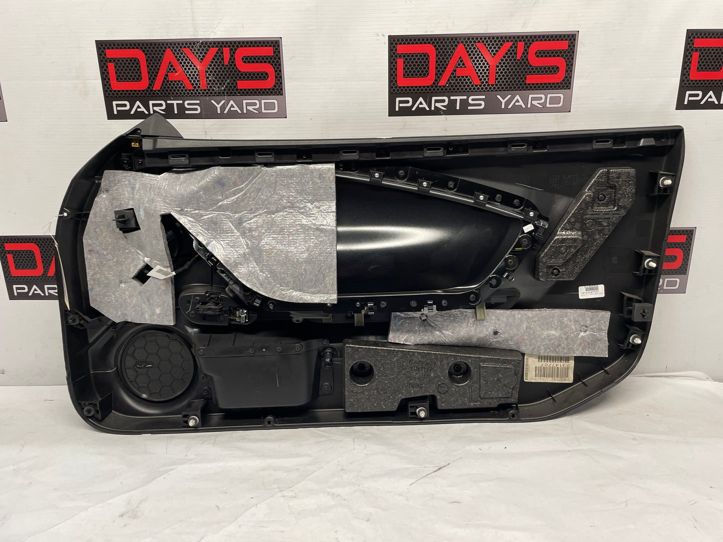 2014 Chevy Camaro ZL1 Convertible LH Driver Interior Door Panel Trim Carbon Flash OEM - Day's Parts Yard