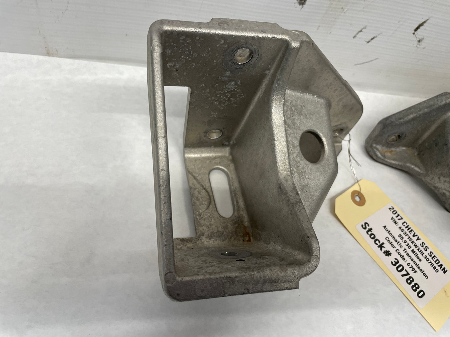 2017 Chevy SS Sedan RH & LH Engine Motor Mounts - Day's Parts Yard