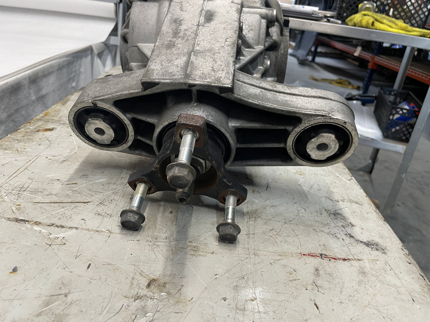2008 Pontiac G8 Base 2.92 LSD Rear End Carrier Diff OEM - Day's Parts Yard