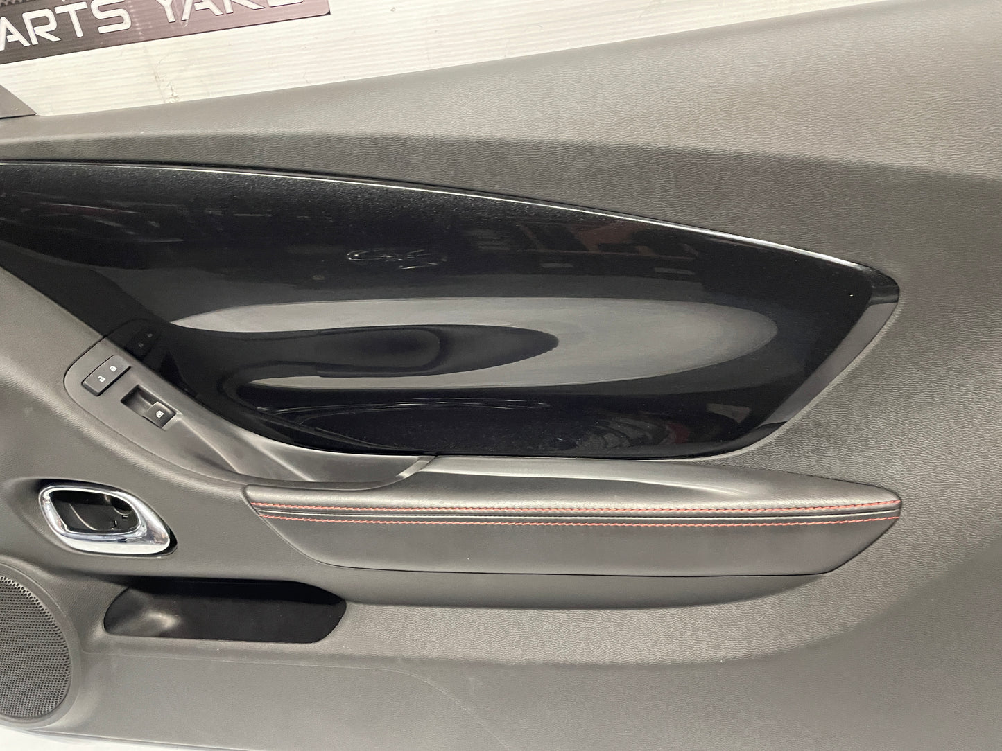 2014 Chevy Camaro ZL1 Convertible RH Passenger Interior Door Panel Trim Carbon Flash OEM - Day's Parts Yard