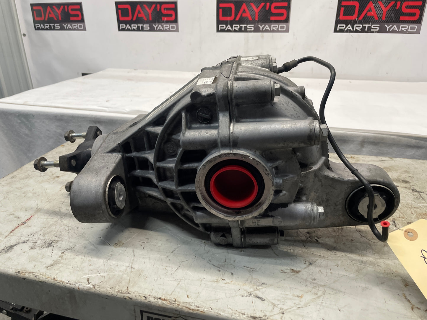 2008 Pontiac G8 Base 2.92 LSD Rear End Carrier Diff OEM - Day's Parts Yard