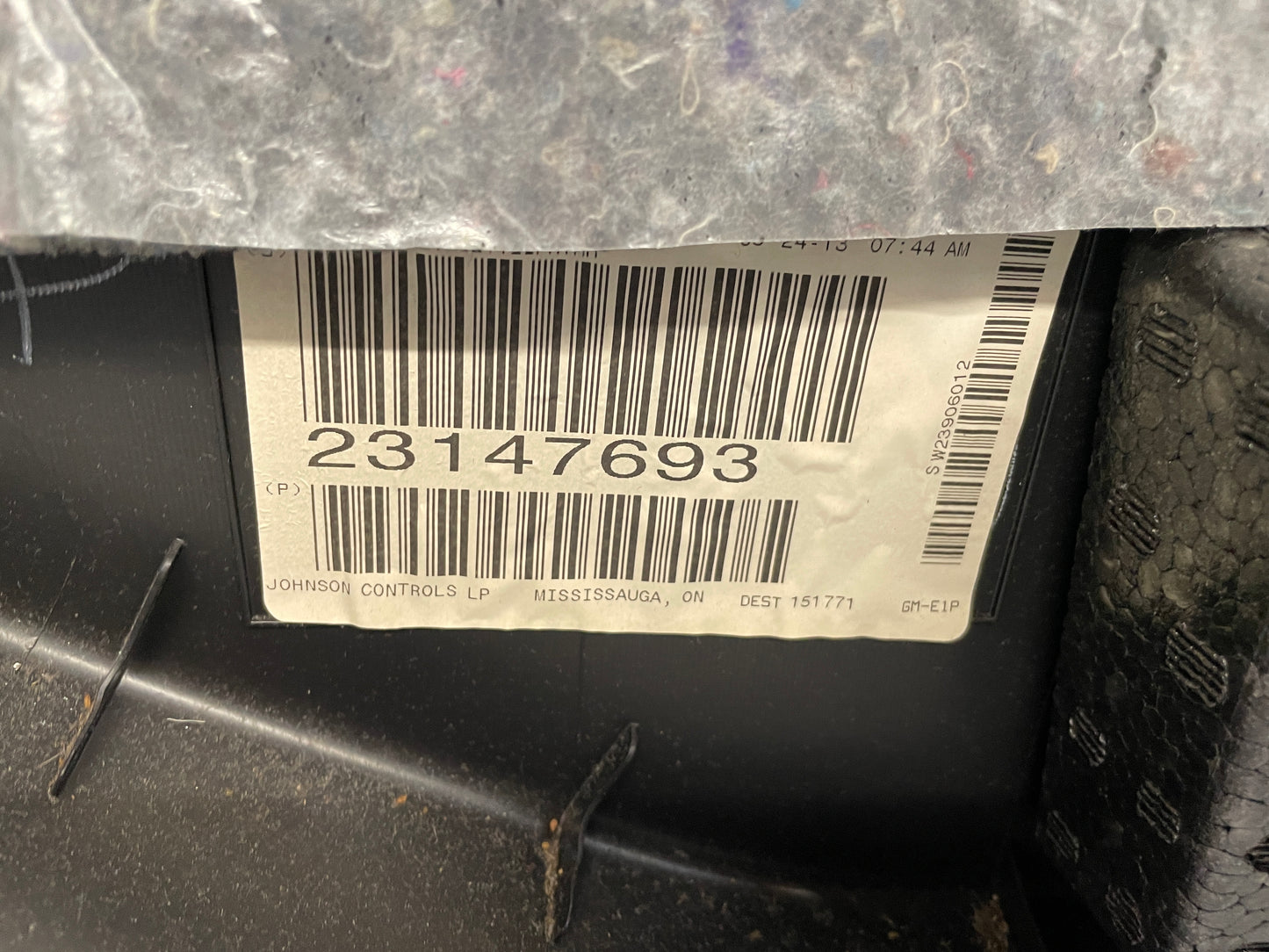 2014 Chevy Camaro ZL1 Convertible RH Passenger Interior Door Panel Trim Carbon Flash OEM - Day's Parts Yard