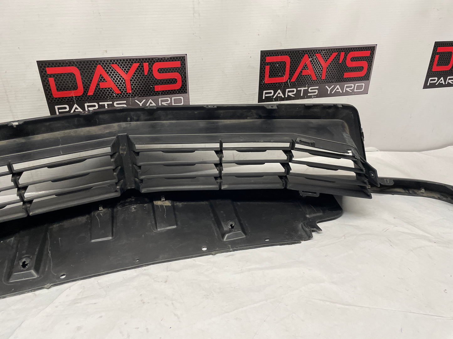 2014 Chevy Camaro ZL1 Front Bumper Fascia Lower Grille Cover OEM - Day's Parts Yard