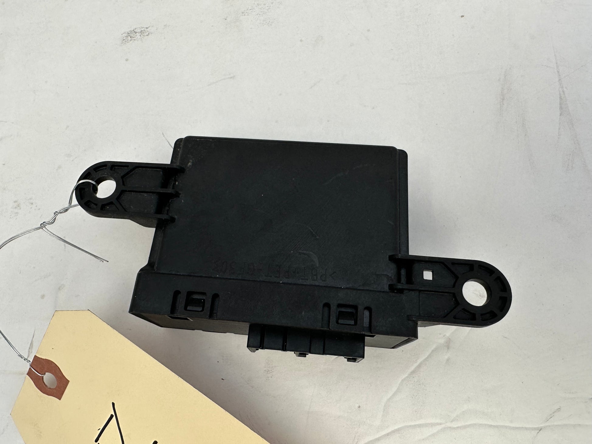 2017 Chevy Camaro ZL1 Parking Assist Module OEM - Day's Parts Yard