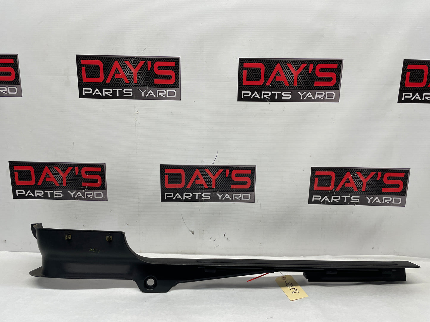 2006 Pontiac GTO RH Passenger Interior Sill Carpet Retainer Trim Cover Panel OEM - Day's Parts Yard