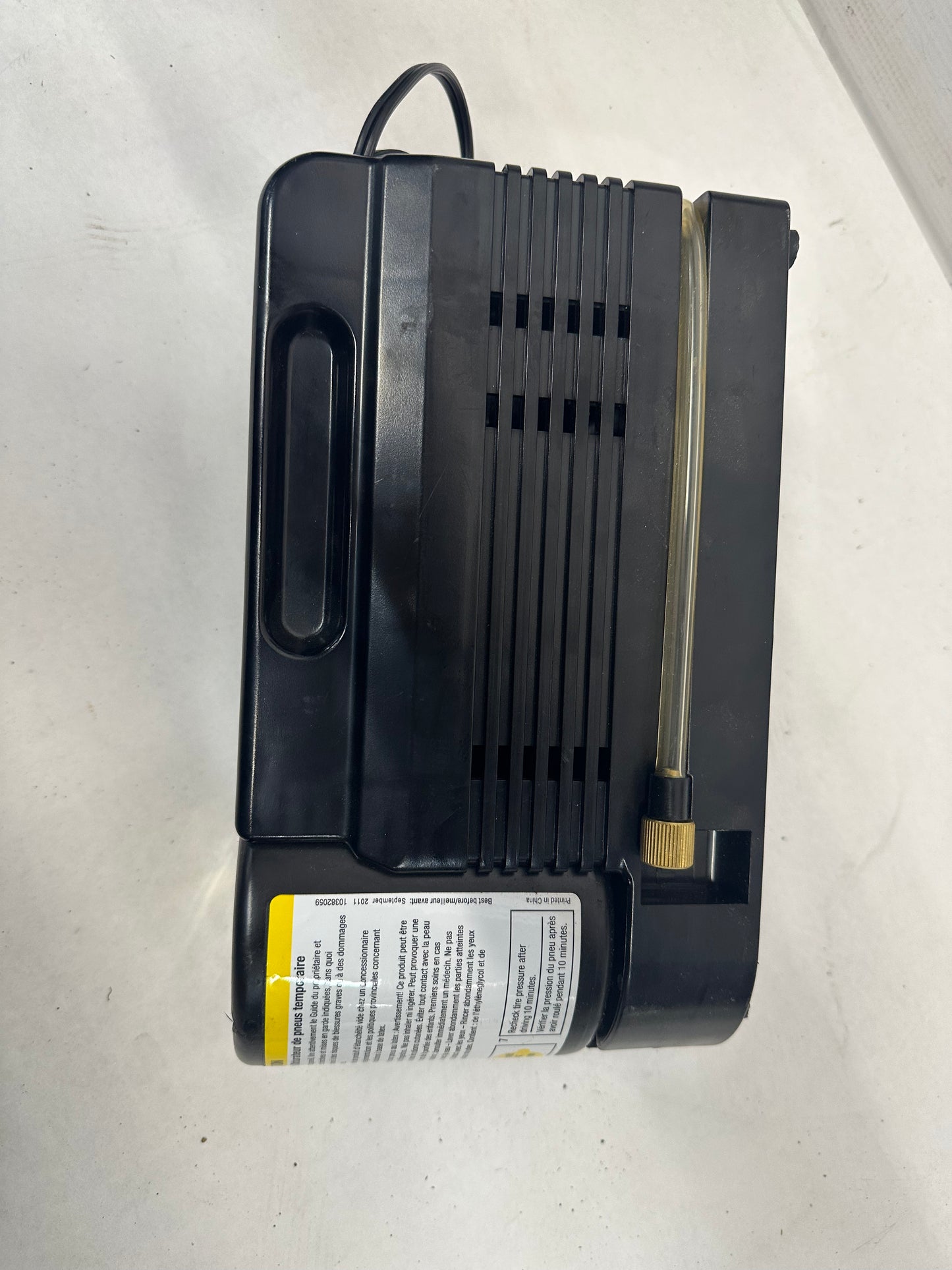 2009 Pontiac G8 GT Complete Tire Air Inflator Tire Sealant and Foam OEM - Day's Parts Yard