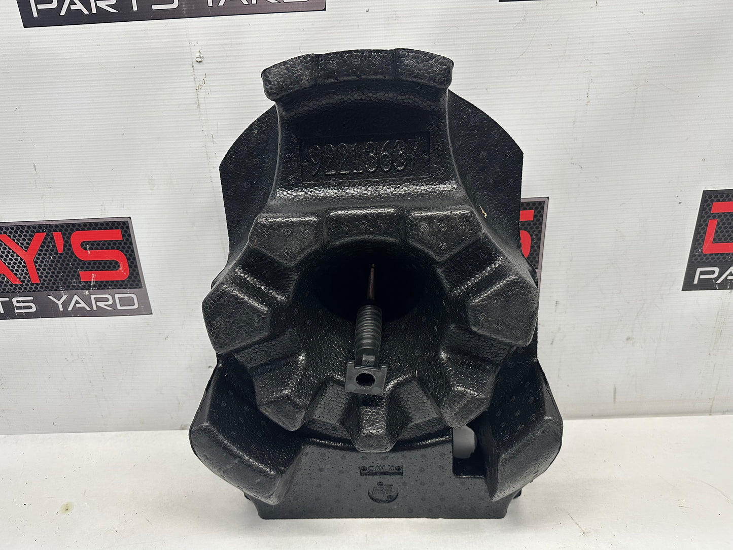 2009 Pontiac G8 GT Complete Tire Air Inflator Tire Sealant and Foam OEM - Day's Parts Yard