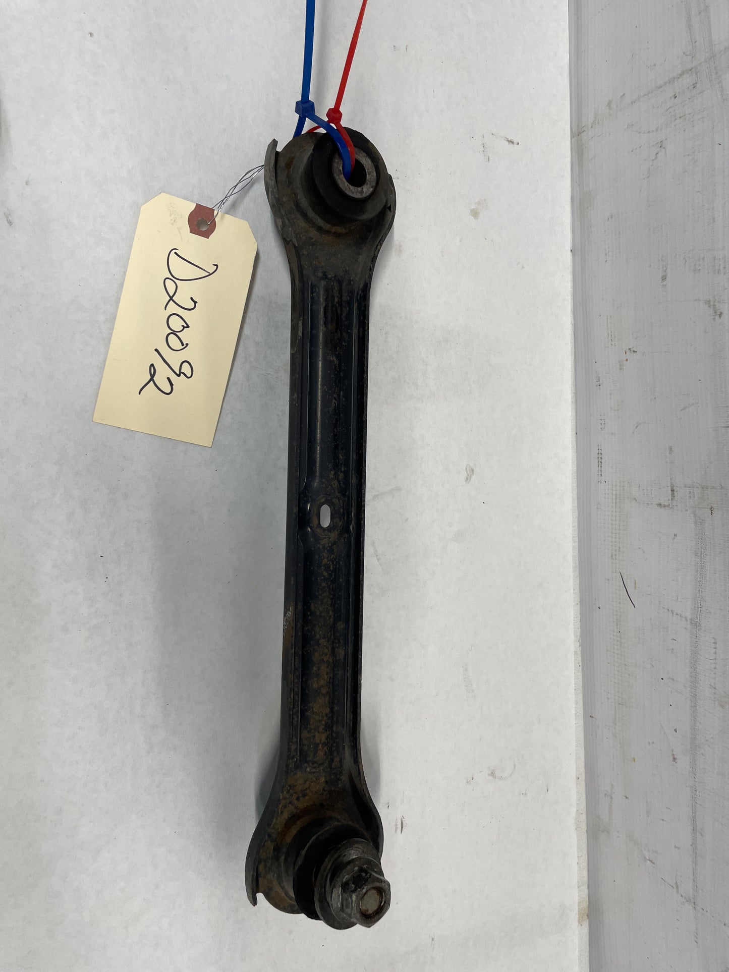2009 Pontiac G8 GT RH Passenger Rear Suspension Trailing Control Arm OEM - Day's Parts Yard