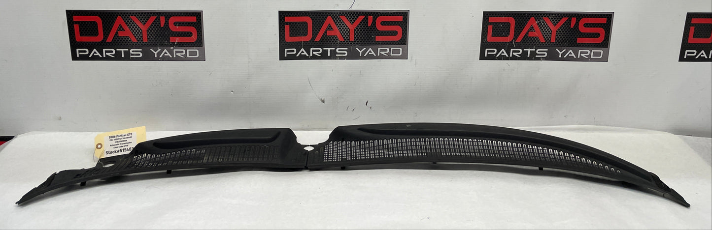 2006 Pontiac 2 PC Windshield Wiper Cowl OEM - Day's Parts Yard