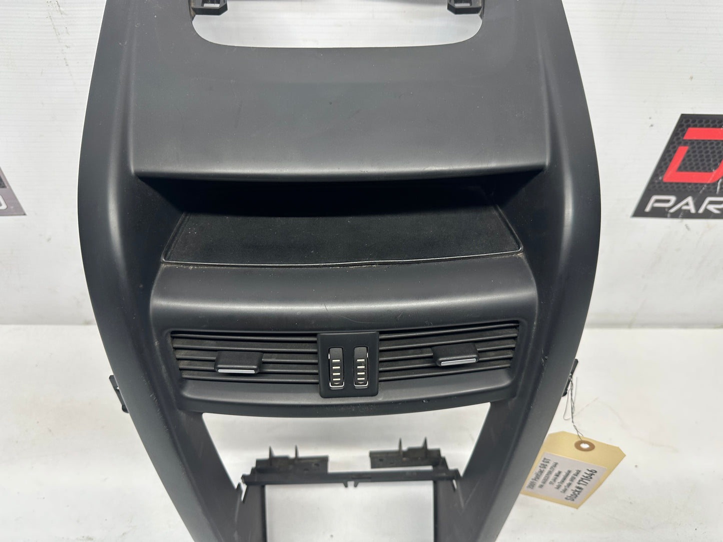 2009 Pontiac G8 GT Center Dash Radio Bezel Speaker Grill OEM - Day's Parts Yard