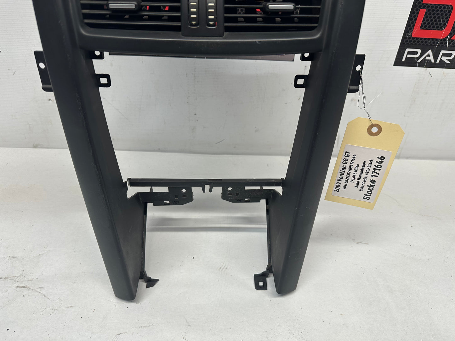 2009 Pontiac G8 GT Center Dash Radio Bezel Speaker Grill OEM - Day's Parts Yard