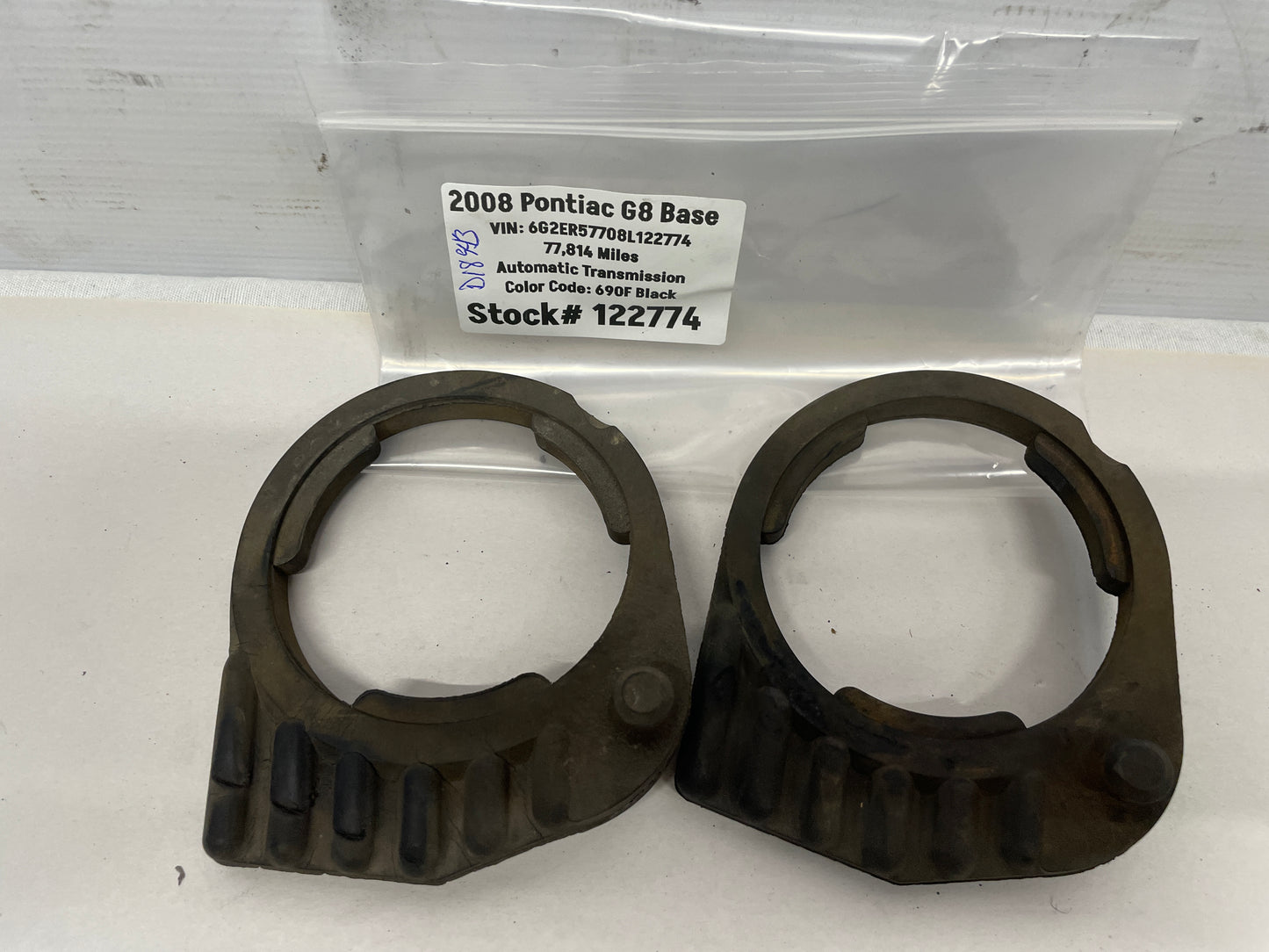2008 Pontiac G8 Rear Suspension Cradle Rubber Isolators Set OEM - Day's Parts Yard