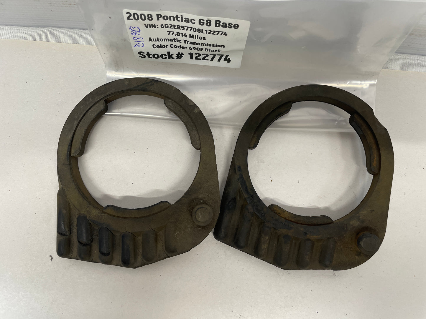2008 Pontiac G8 Rear Suspension Cradle Rubber Isolators Set OEM - Day's Parts Yard
