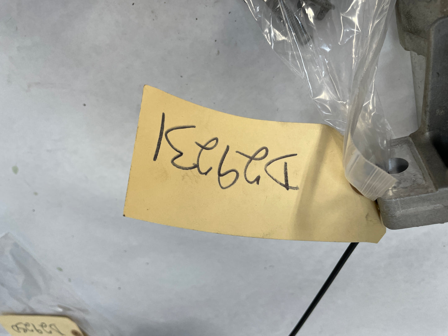 2018 Chevy Camaro ZL1 AC A/C Air Conditioner Compressor Bracket w/ Hardware OEM