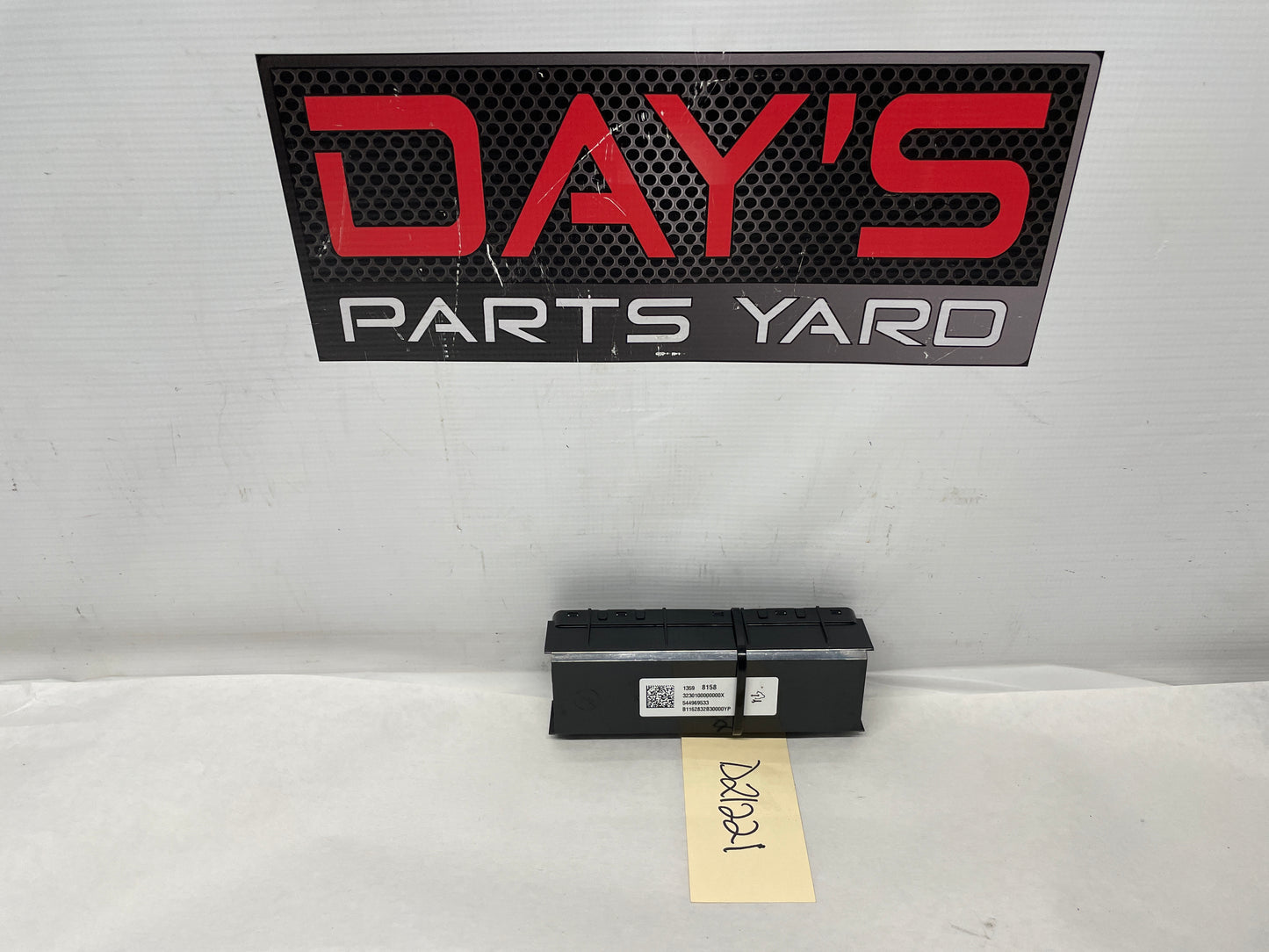 2017 Chevy SS Sedan Climate Control HVAC Temperature Control Module OEM - Day's Parts Yard