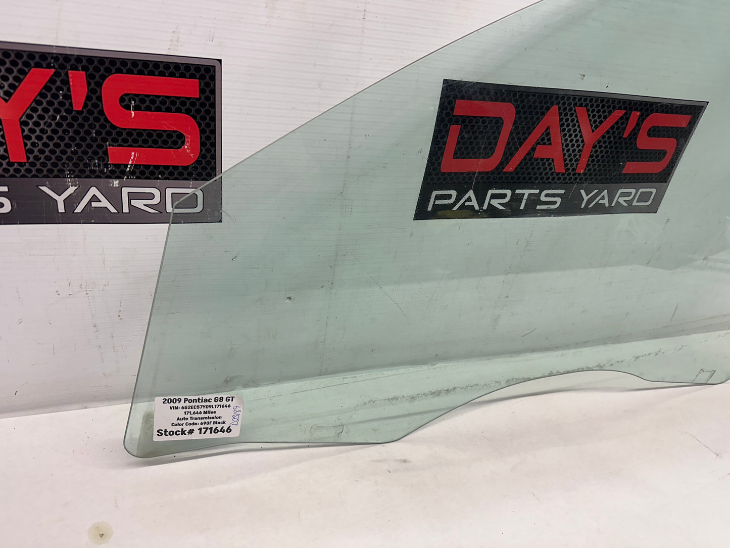 2009 Pontiac G8 GT LH Driver Front Door Window Glass OEM - Day's Parts Yard